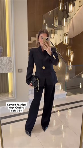 Kayvee Fashion on Instagram: "New Collection Price:39$ ❤️‍🩹👗❤️‍🩹We Deliver All Over Lebanon Order Via WhatsApp:81/695614, http://api.whatsapp.com/send?phone=96181695614 #croptop #girl #fashion #clothes #online-shopping stylish fashionable"