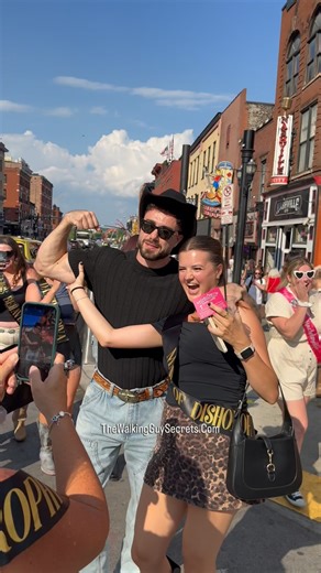 47K views · 8.5K reactions | Love the vibe in Nashville 鸞‍♂️@gigajawline  . . 12 Weeks Fat Destroyer Workout & Diet Program - Link in Bio   . . . #walkingdownthestreet #peoplesreactions #reactions #alleyesonme #captured #paparazzi #styleinspo #model #reactionvideo #viralvídeos | Okan Serbes | Facebook