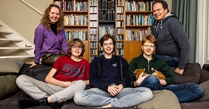 Matthijs (13) had tumor bijna zo groot als een tennisbal in zijn hoofd: ‘Ergens is het ook een geschenk’