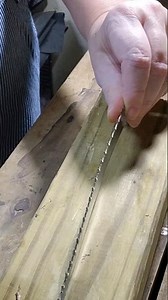 Straighten bent saw blade. #repair #reuse #diy