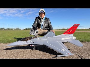 My “New” “Old” Freewing F-16 V1 90mm Razorbacks Squadron 🐗 - Maiden Flight! ✈️ [4K60fps HDR]