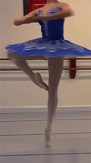 The details of fouetté turns 💙🤩