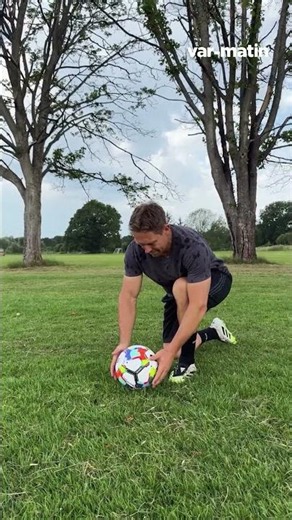 Oval ball or round ball, Jonny Wilkinson is still just as accurate at the posts