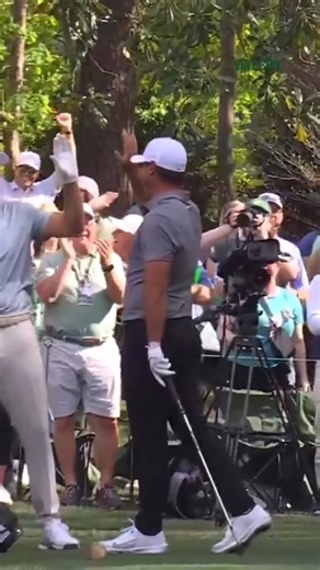 142K views · 2.5K reactions | An ace on No. 6 at the Par 3 course 﫨 | CBS Sports | Facebook