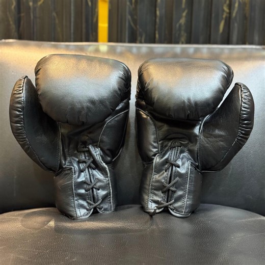 Vintage Boxing Gloves: Retro Old School Punching Bag Gloves, Sparring, Kickboxing, , Gym and Home Decor, Sports Memorabilia. - Etsy UK