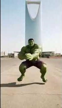 Funny Hulk Dancing in Riyadh (Viral AI Video)