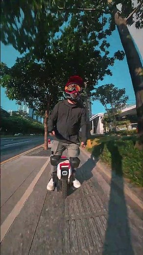 Go where your ride takes you. V14 Pro moves with confidence. Smooth suspension adds comfort.