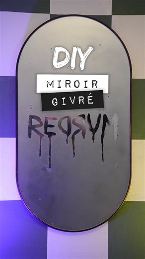 Loun on Instagram: "DIY NUL n*1 - REDRUM 🪓 DIY miroir givré inspiré du film Shining 👁️ T’as reconnu hein ? Eheh Si tu veux voir d’autres projets pop culture / cinéma ✨Abonne-toi l’ami 🎬 Idée de base : @yisasvillegas ✨ #cinema #diy #shining #miroir #givre"