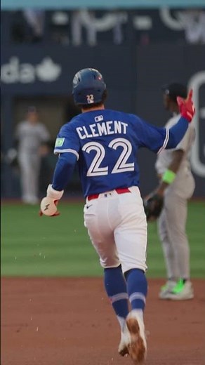 A dream start to Game 2 for Ernie Clement 🤩