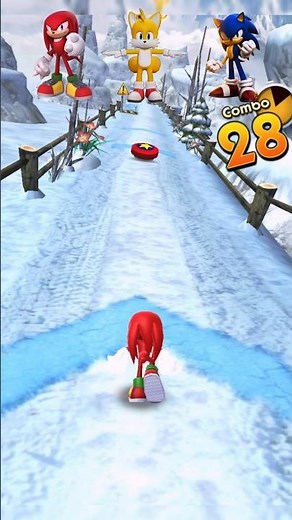 "You won't believe who wins this Sonic Dash vs Knuckles vs Tails battle! 👀"