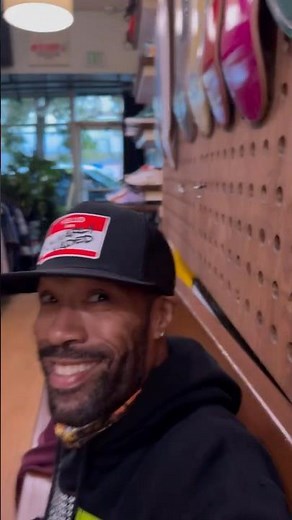 Remix cover CD! Muddy Waters Too comic books! 👉 Linktree.com/Redman