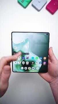 Motorola Razr Fold Unboxing