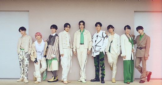 Snow Man、「オレンジkiss」MV公開　“スノキュンkiss”ポーズ披露