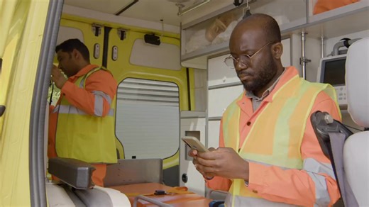 💼💼 KIT QHSE (QUALITÉ, HYGIÈNE, SÉCURITÉ ET ENVIRONNEMENT) PRIX PROMOTIONNEL : 3500 FCFA = 6,5$ Description Vous êtes une entreprise, un professionnel ou un étudiant souhaitant mettre en place et appliquer les normes QHSE. La démarche QHSE (Qualité, Hygiène, Sécurité, Environnement) permet d’assurer la sécurité du personnel, la conformité réglementaire, la performance des activités et la protection de l’environnement, tout en renforçant l’image professionnelle et la compétitivité de l’entrepris