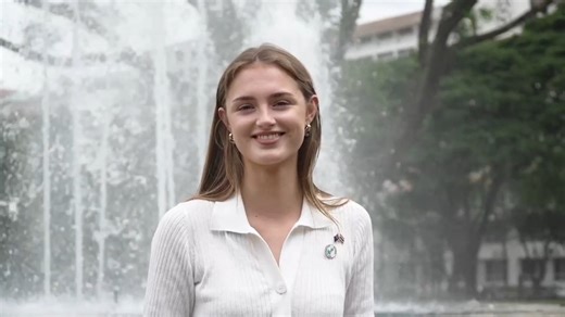 พบกับ ฟลอเรีย นักเรียนทุนโครงการนิวโคลัมโบแพลน 2568 (New Colombo Plan: NCP) ปัจจุบันกำลังศึกษาด้านสาธารณสุข ที่มหาวิทยาลัยมหิดล ในวิดีโอนี้ฟลอเรียเล่าให้เราฟังถึงเส้นทางการร่วมโครงการ NCP และประสบการณ์ต่าง ๆ ในไทยครับ Meet Floria, one of our 2025 New Colombo Plan scholars who is currently doing a public health research at Mahidol University. In this video, she shares her journey with NCP and her experience so far in Thailand! | Australian Embassy, Thailand