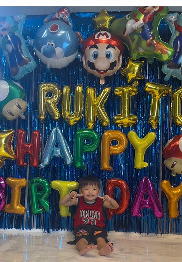 誕生日飾り付け🎉 #年子ママ #年子育児 #4歳の誕生日 #誕生日飾り付け #バースデーバルーン #おすすめ | 誕生日飾り付け