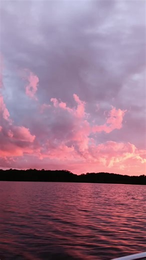 out chasing sun sets on the lake just need my best friend with me