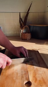 Fresh Wild Garlic Butter is so easy to make! All you need is a tub of double cream, some chopped wild garlic and a pinch of sea salt! #wildgarlic #foraging #homemadefood | The Grizzly Forager