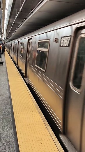 R46 Subway Car Arrival #5 🚇 #nycta #nyctransit #nycsubway #subwaytrain