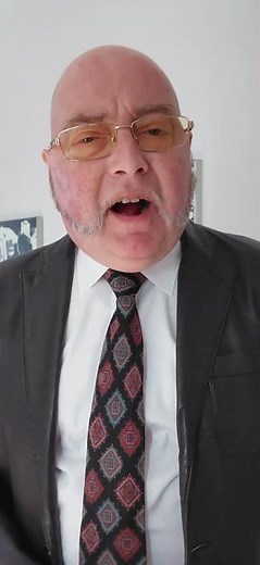 Für die AfD und Ulrich Siegmund, ballert die Wahlurnen voll, dass sie blau werden!!!
