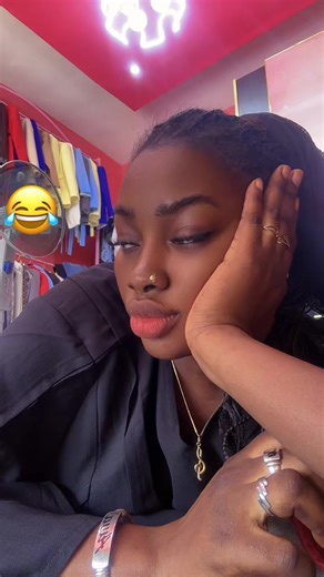 Vidéos de @Awa Lo (@awa.lo933) avec son original - Dakar_Senegal