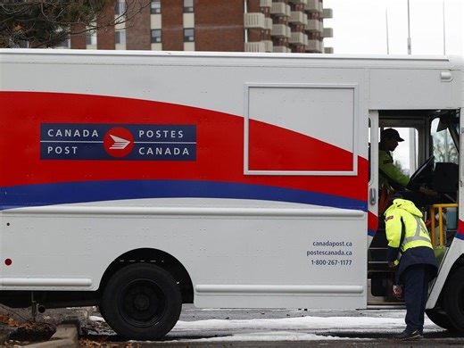 Canada Post, union disagree over taking 'five-minute wash-up time.' Here's what it is