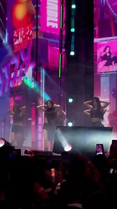 Itzy - Wannabe #BGCTaguig2025NYE Presented by Coke Studio and Bonifacio Global City Special thanks to Wilbros Live #NYEAtThe5th | Manila Concert Scene