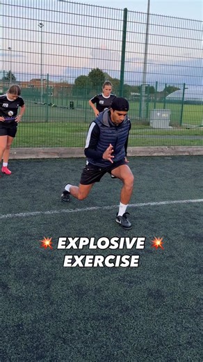 Building the foundation of Explosiveness 💥 Drive your legs forwards and with force to help develop the fast twitch muscle fibres in your body. Get fast and stronger on the pitch 🚀 # | Football Fitness Academy