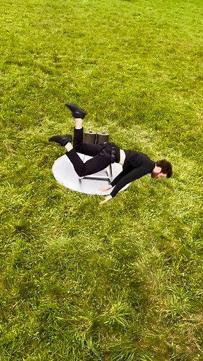 El acróbata que hackeó la gravedad 🤸 #curiosidades #acrobacias #arte | Vortex Videos