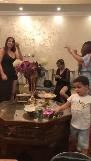 فيديو مسرب رقص منزلي