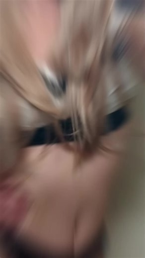 Good morning I'm feeling blonde today😏😋🤪