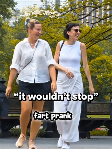 spaanks out farts😂 #fart #farting #fartprank #funnyfart #tiktokviral