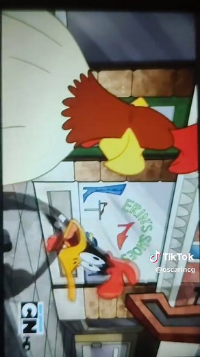 Coyote Vs. Acme: El Gallo Claudio vs El Pato Lucas meme