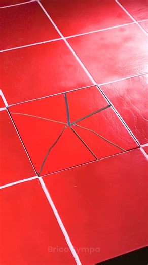 9.9K views · 17 reactions | Comment réparer un carreau cassé tout seul ? | Brico Monsieur | Facebook