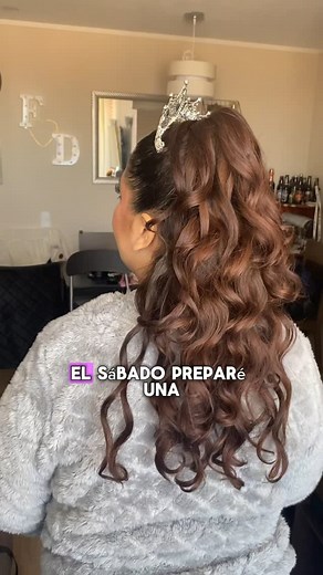 Les muestro el proceso de peinado para la Novia y su mamá 😍 mis dos clientas de este sábado 💕 #peinado #hairstyle #novias #bride #madrina #chile | Sarai Bustos Maquilladora