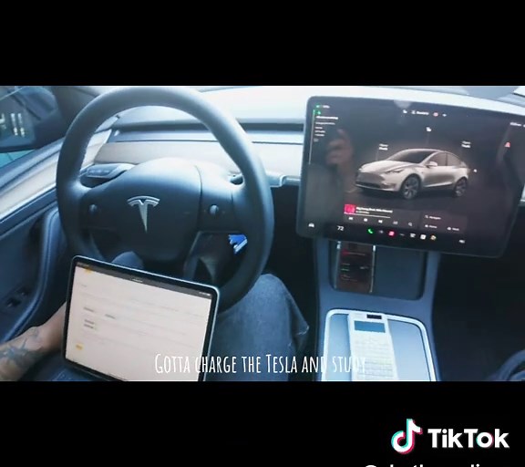 College Life Vlog: First Week at CSUSB