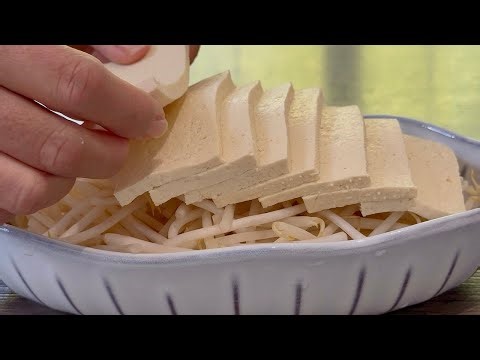 Just place tofu on bean sprouts, avoid cooking and stir-frying, you won’t believe how good it is!