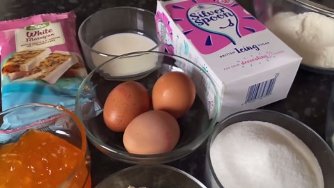 Easy Battenberg Cake Recipe | No Need For A Battenberg Tin!