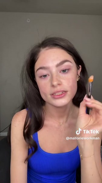 Stunning Fall Makeup and Blowout Tutorial for Baddies