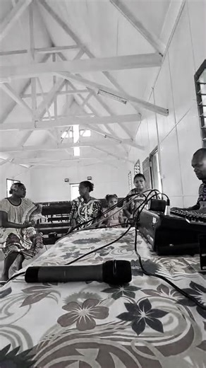 #For keep Sunday after church service with my cousins ❤️🔰#ifira Tenuku language version of a Fiji cover song though if a Fijian rep can listen and remember cos I also need the title of that Fiji song 😁😄❤️