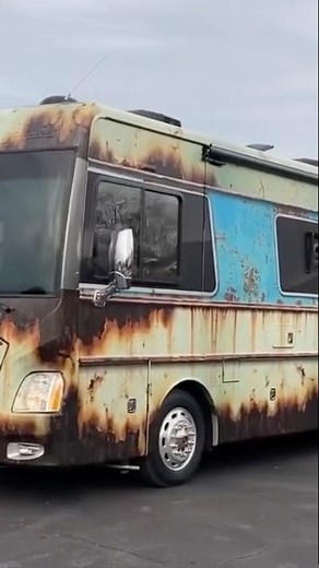 Busted Knuckle Films on Instagram: "@thatrustybus has to be the coolest RV wrap we have ever seen! #shittersfull #rustybus #rv #rvlife #rvlifestyle #wrapped #gcidigital"