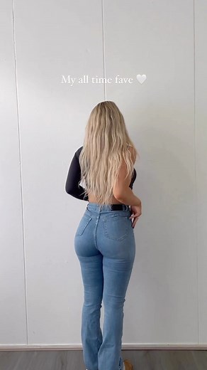 FITJEANS | super comfy & stretchy denim with no waist gap on Instagram: "“All these jeans are so pretty but I secretly have a fav 來“ Wether you’re a skinny jeans gal or prefer loose fits - we’ve got you covered 珞 Which one is your fav? Comment on this post to get the chance to win a pair of FITJEANS  @sophie_bouts is wearing size medium #fitjeans Visit us at www.fitjeans.com"