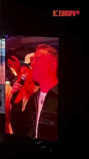 😱 Jorge Drexler surprises by singing 'La Flaca' during a Rawayana concert