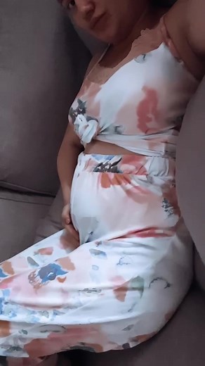 The pain is on the righthand side! Any tips to help are welcome 😩 #24weekspregnant #backache #pregnancyjourney #babygirl #pregnancysymptoms