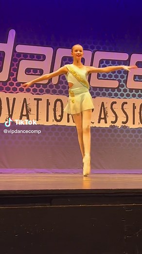 Exceptional Junior Pointe Solos Showcase at VIP Dance Competition