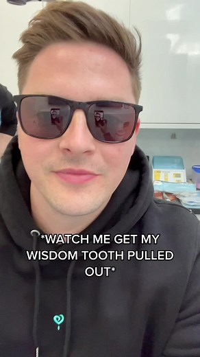 Wisdom Tooth Removal Process Explained by a Dentist