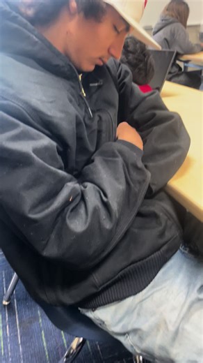 Caught his ahh again ☠️🙏