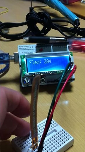 Arduinoに接続したLCDに曲げセンサーで取得した値を表示してみる