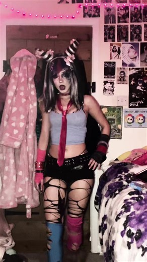 Ibuki Mioda | I wanted to play around with makeup soooo here’s uncanon Ibuki but I kinda love it more than the canon outfit #ibukimioda #ibukimiodacosplay #danganronpa #danganronpacosplay #drv2