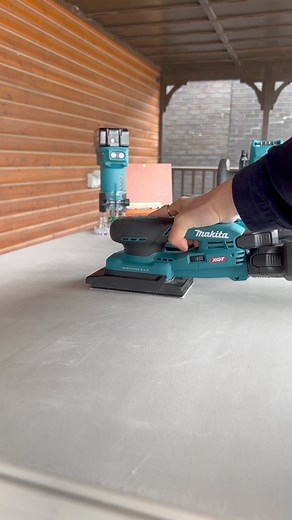 Coming soon 🔥 Makita 40V XGT Orbital Sanders (125mm BO001CG, 125mm BO003CG, 80x130mm BO005CG) Featuring a 1.6m umbilical battery adaptor that reduces body weight, with an optional 5m cord accessory available. #ukplanettools #makita #brushlessmotor #cordlesstools #sanders | UK Planet Tools
